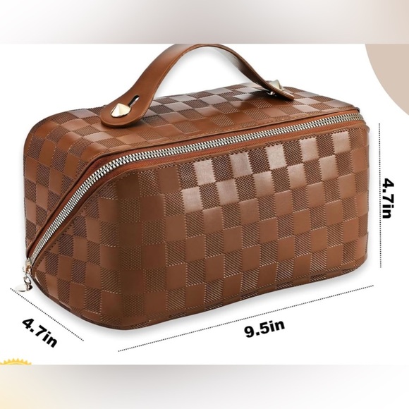 Rose of No Man's Land PINK Large Capacity Cosmetic Makeup Beauty Bag Pockets NWT - Picture 7 of 8